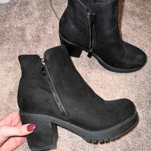 Black Chelsea boots